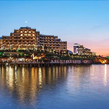 Merit Royal Hotel & Casino Karavas  외부 사진