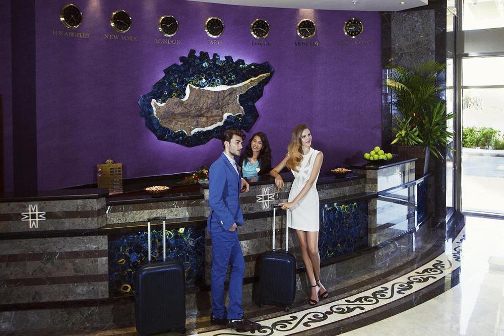 Merit Royal Hotel & Casino Karavas  외부 사진