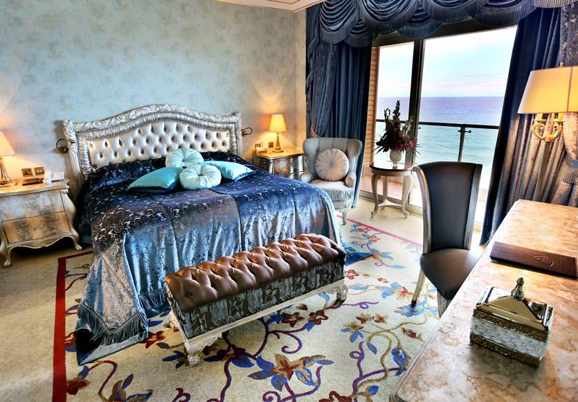 Merit Royal Hotel & Casino Karavas  외부 사진