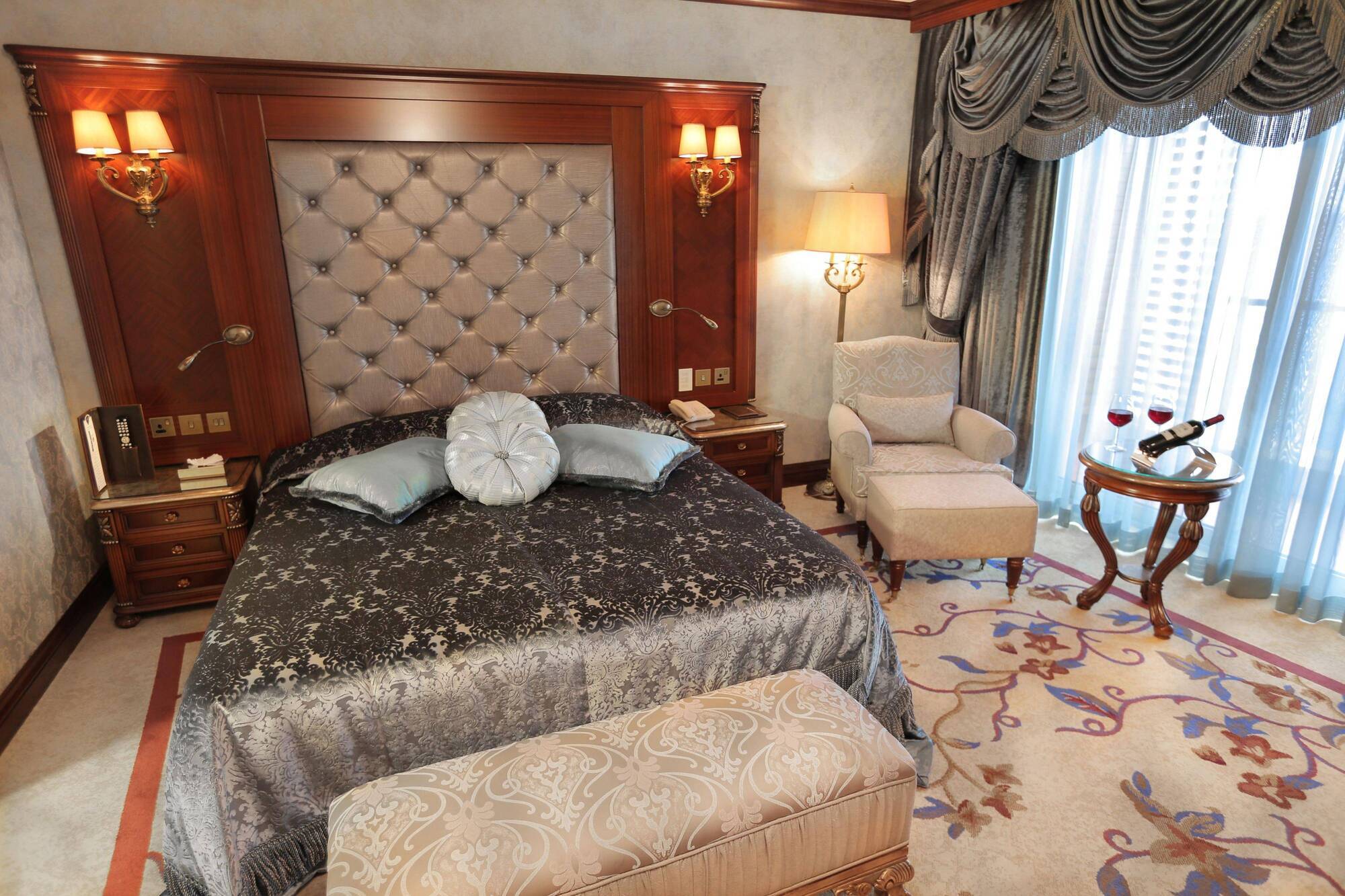 Merit Royal Hotel & Casino Karavas  외부 사진